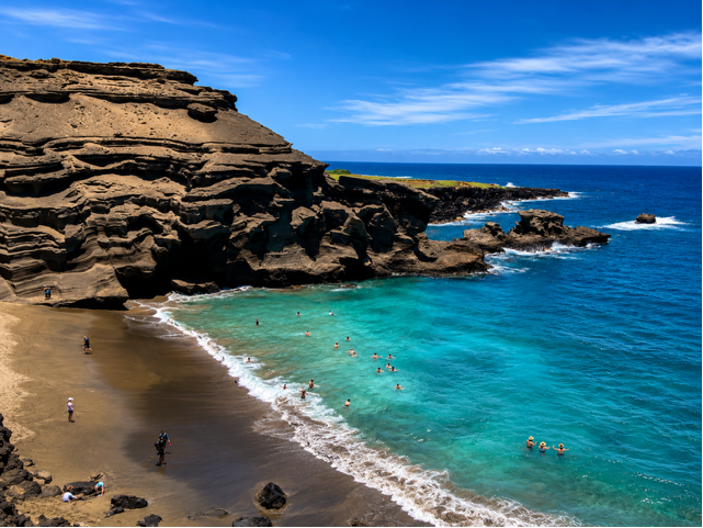 Papakolea Green Sand Beach with turquoise water on the Big Island